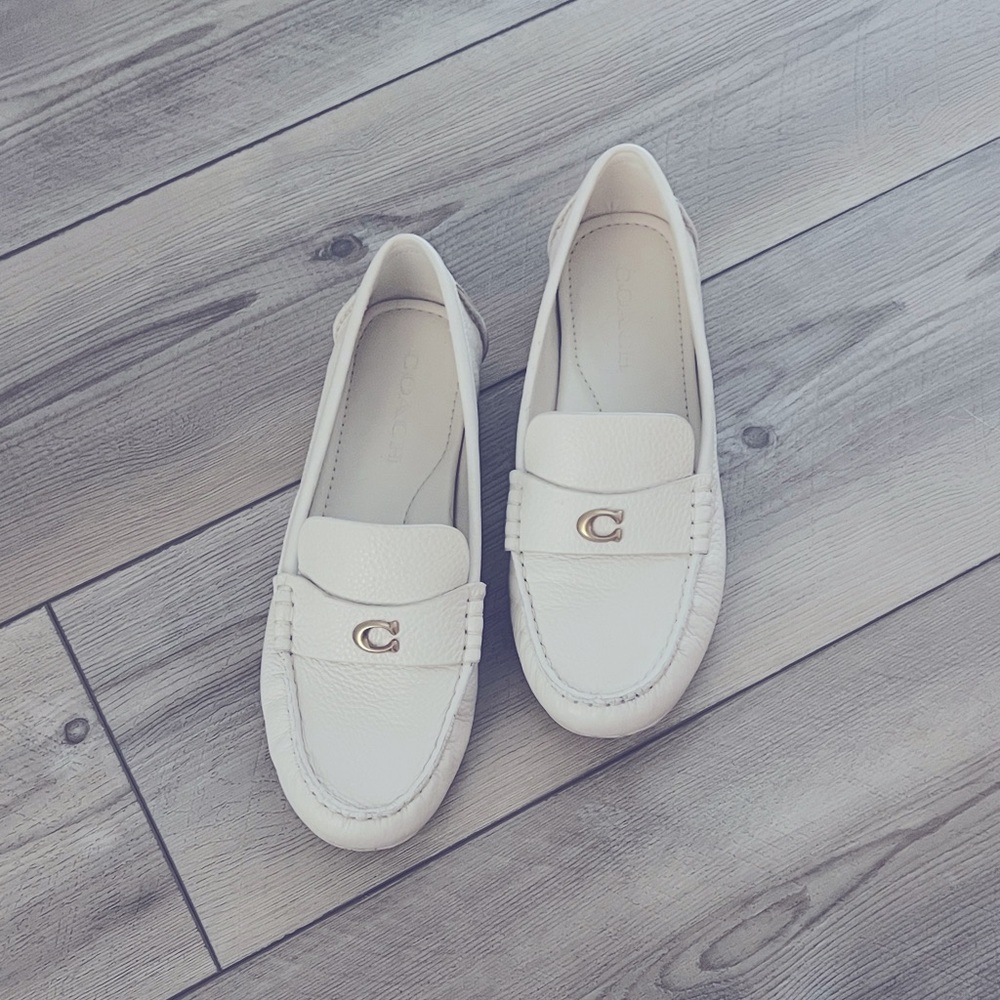Coach creamy white Loafers